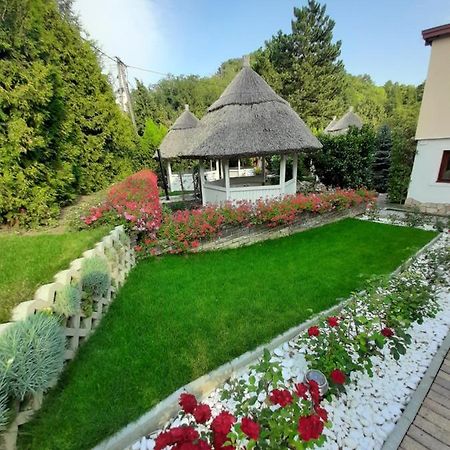 Bed and Breakfast Rozsakert Vendeghaz Szigliget Exterior foto