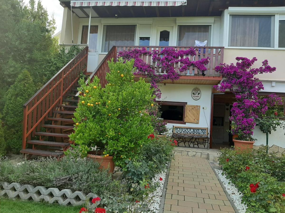 Bed and Breakfast Rozsakert Vendeghaz Szigliget Exterior foto