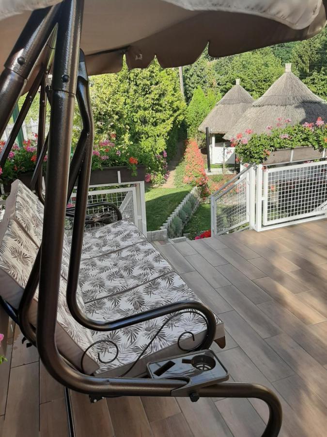 Bed and Breakfast Rozsakert Vendeghaz Szigliget Exterior foto