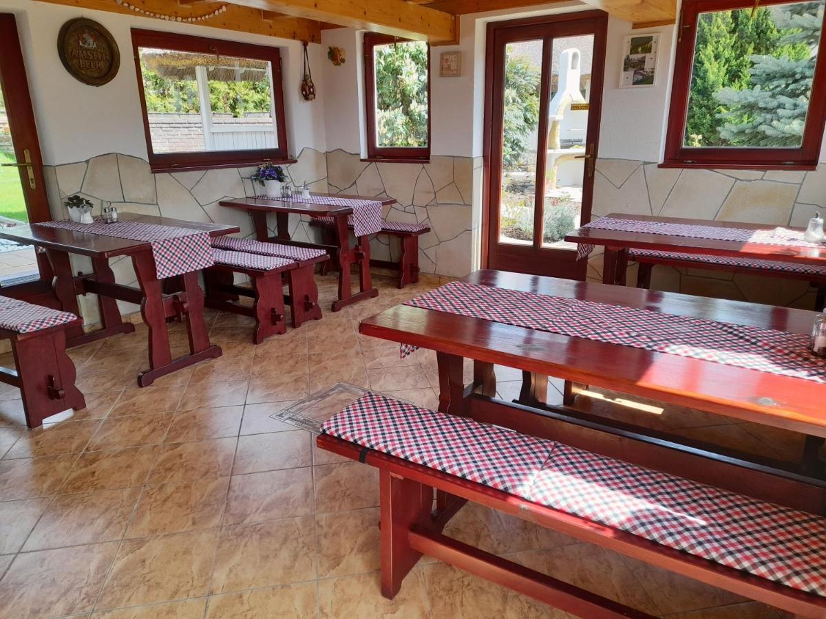Bed and Breakfast Rozsakert Vendeghaz Szigliget Exterior foto