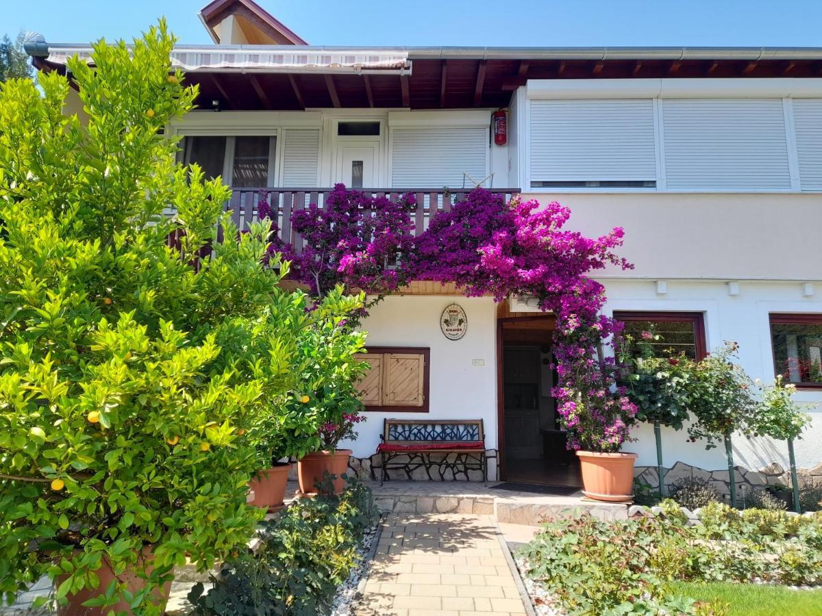 Bed and Breakfast Rozsakert Vendeghaz Szigliget Exterior foto