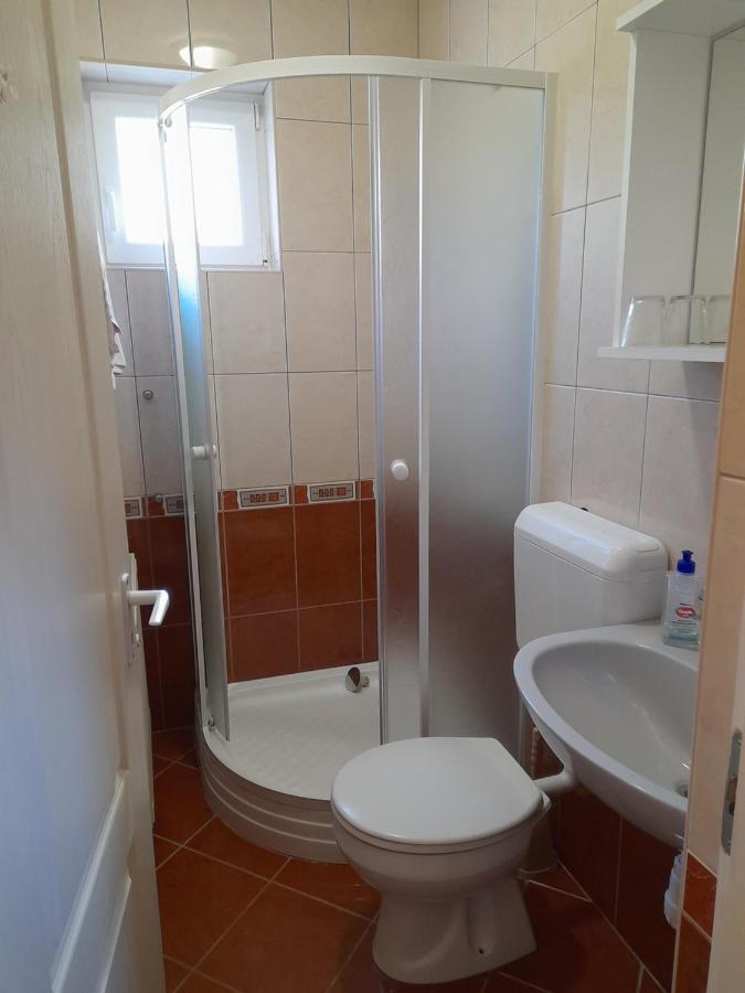 Bed and Breakfast Rozsakert Vendeghaz Szigliget Exterior foto