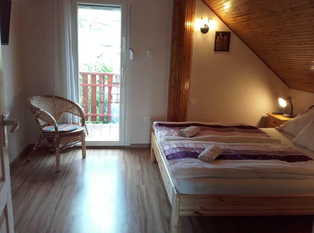 Bed and Breakfast Rozsakert Vendeghaz Szigliget Exterior foto